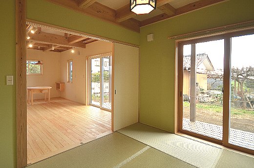 和室からリビング