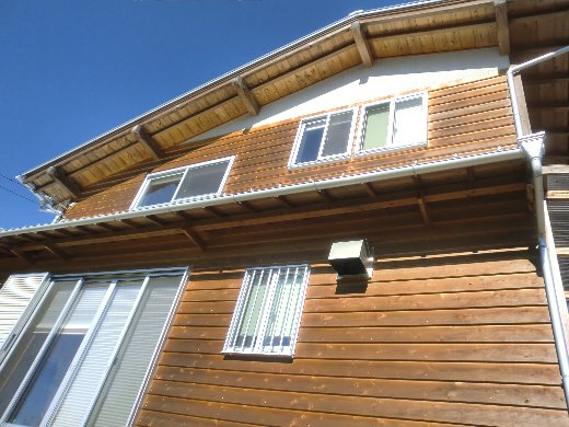 杉下見板張り無塗装