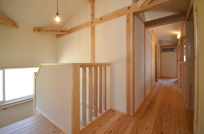 ２階階段ホール