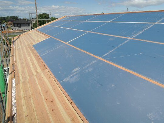 屋根の外張り高断熱でエコ住宅